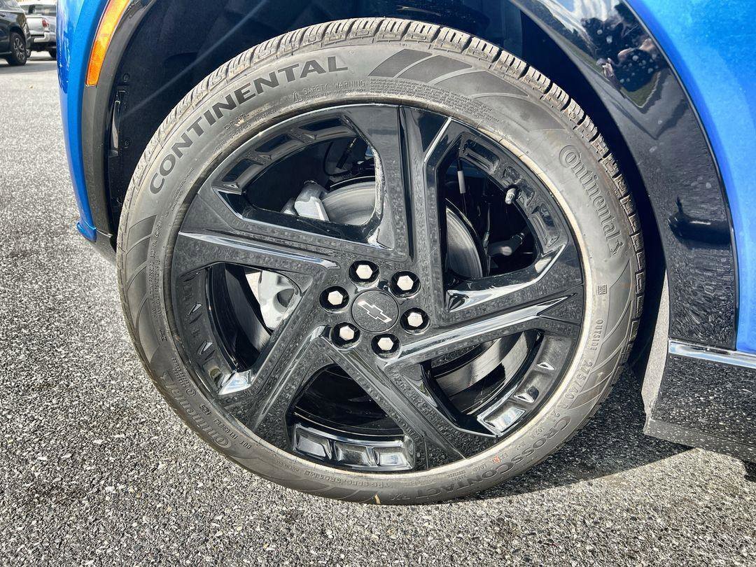 2026 Chevrolet Equinox EV RS - Photo 11