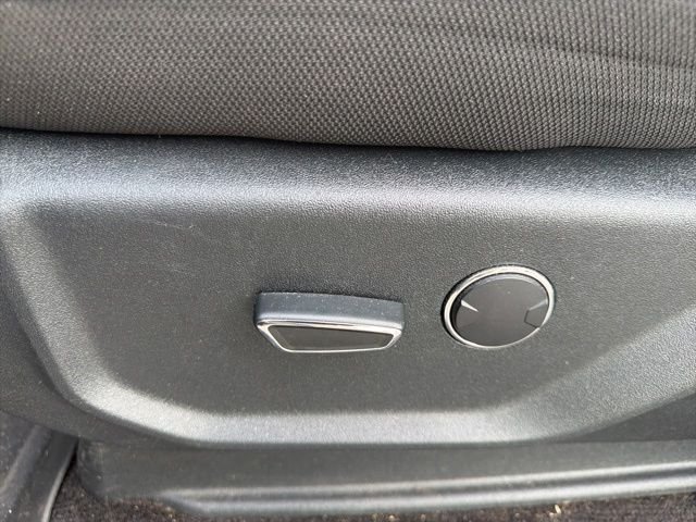 Used 2018 Black Ford XLT image 16