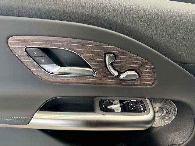 New 2027 Green Mercedes-Benz  image 41