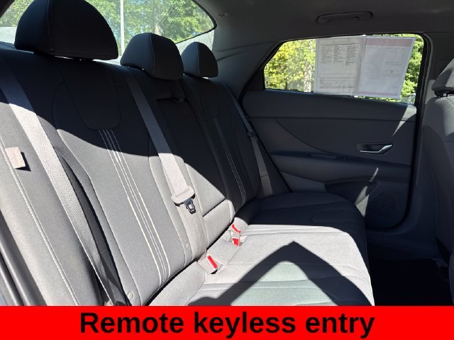 Used 2024 Gray Hyundai SEL image 26