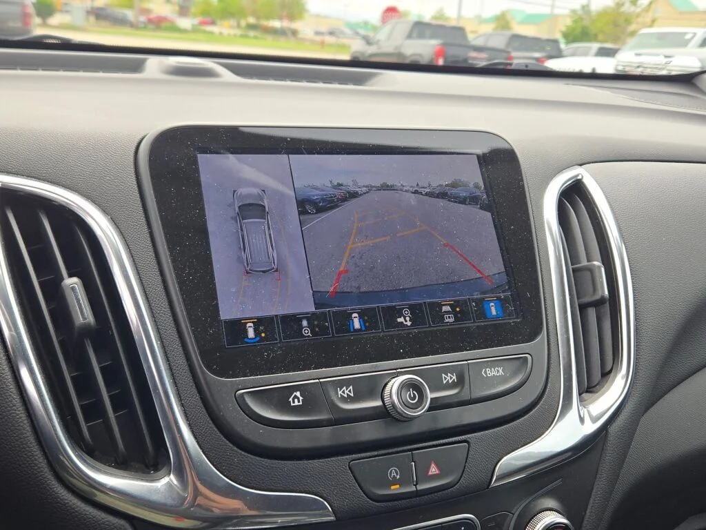 Used 2023 Gray Chevrolet LT image 27
