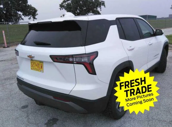 Used 2026 Summit White Chevrolet LT image 3