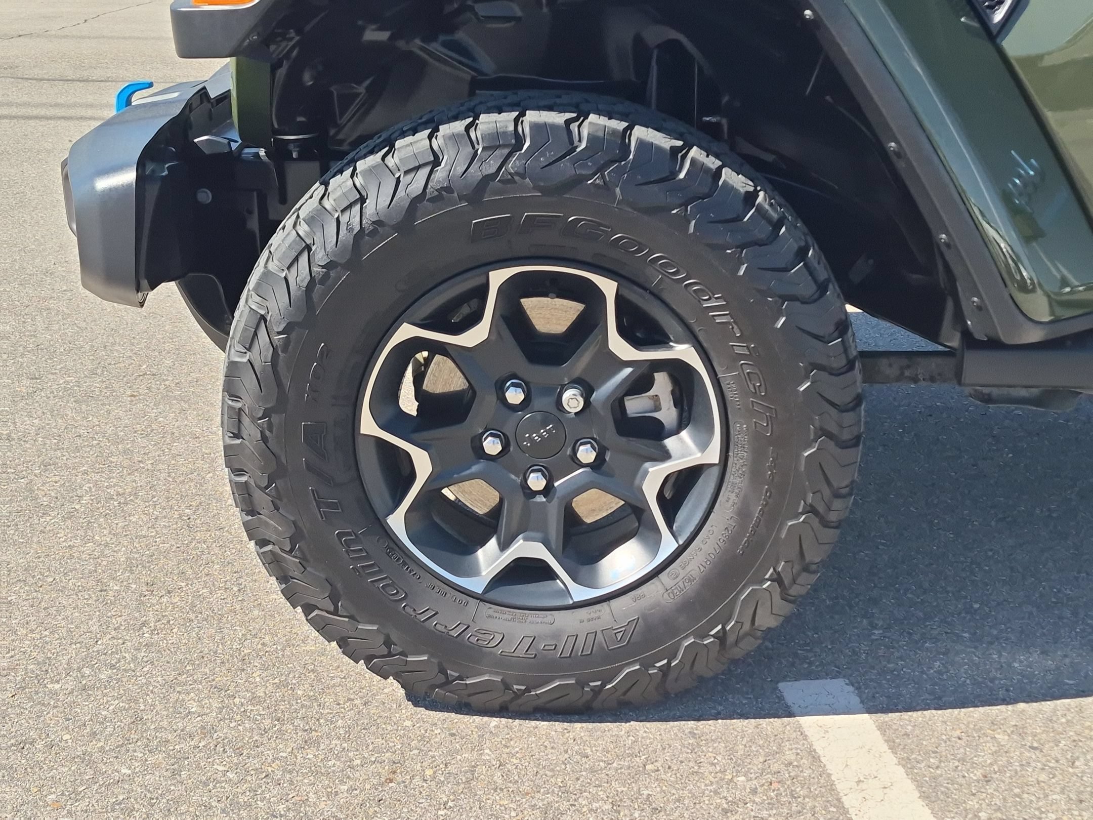 Used 2023 Sarge Green Clearcoat Jeep Rubicon image 11