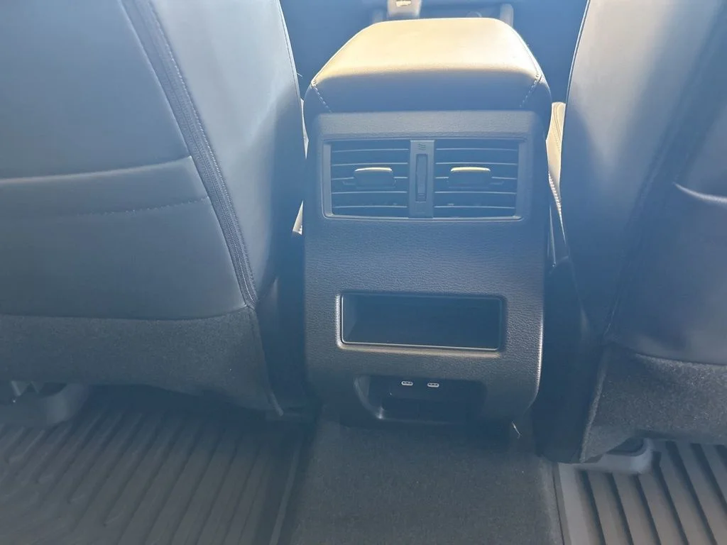 New 2026 Silver Mitsubishi SE 1.5T 2WD image 29