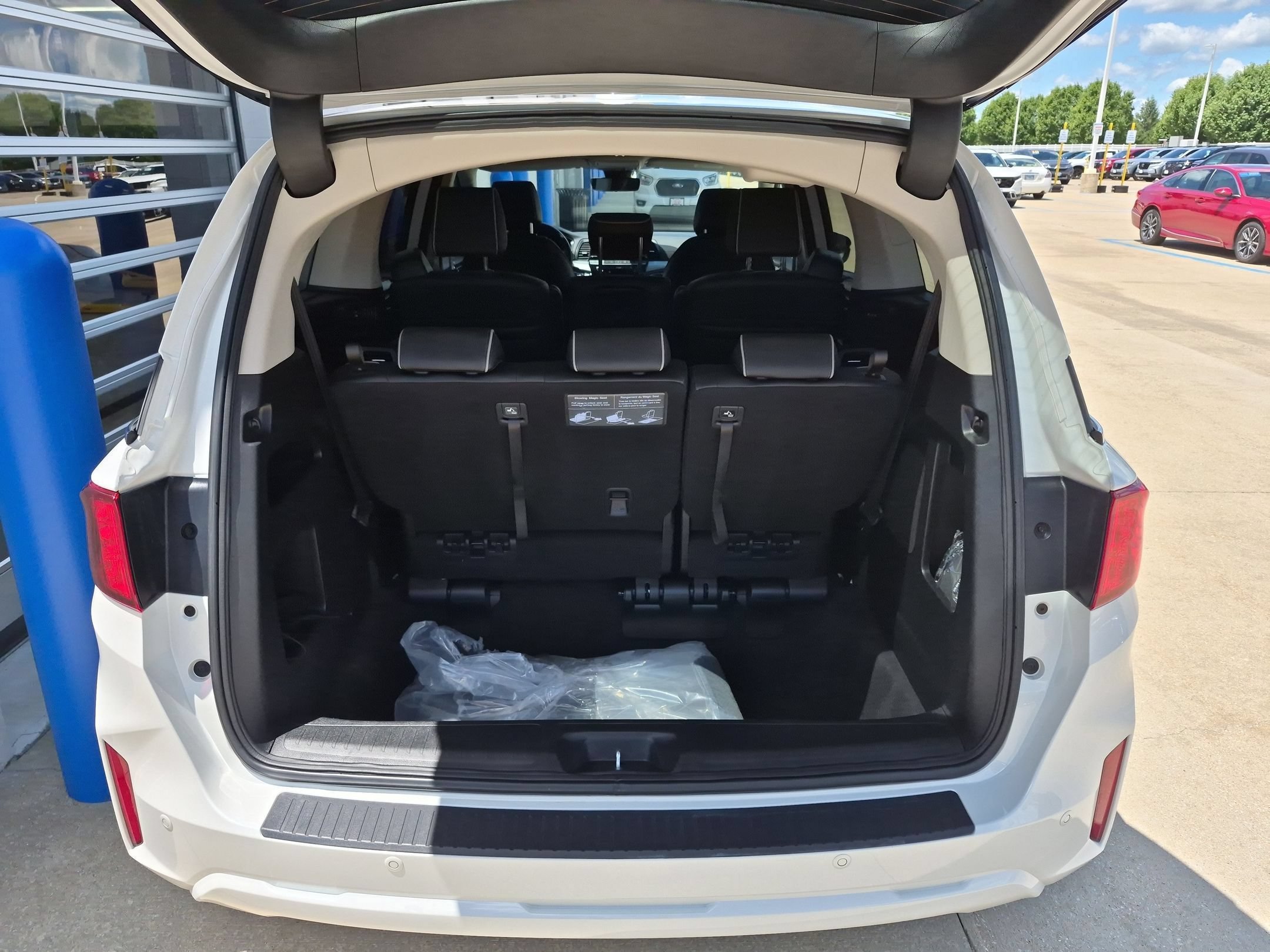 Certified Used 2025 Platinum White Pearl Honda Touring image 28