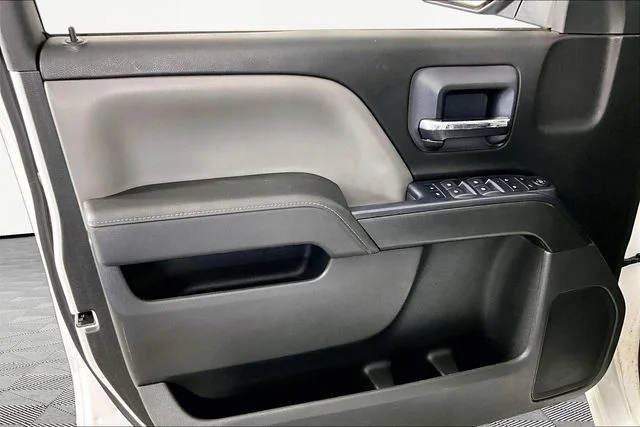 Used 2014 White Chevrolet Work Truck image 15