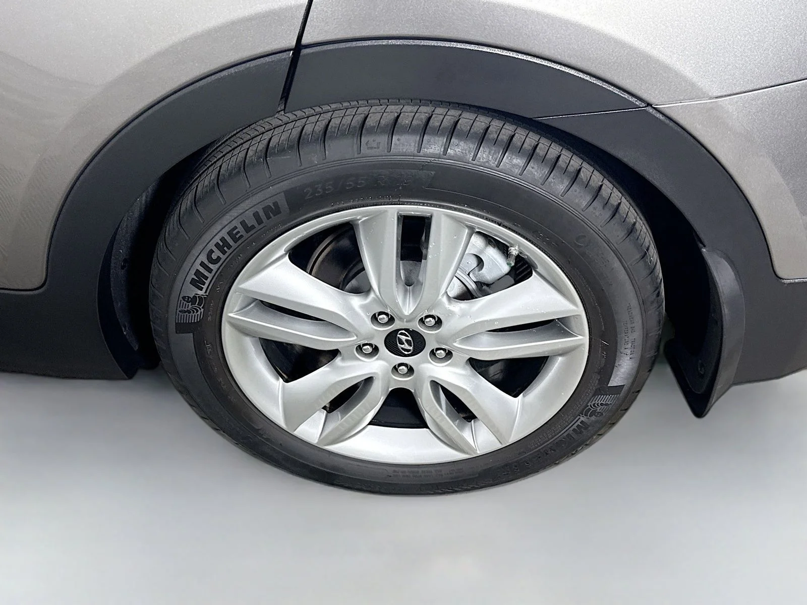 Used 2016 Gray Hyundai 2.0T image 33