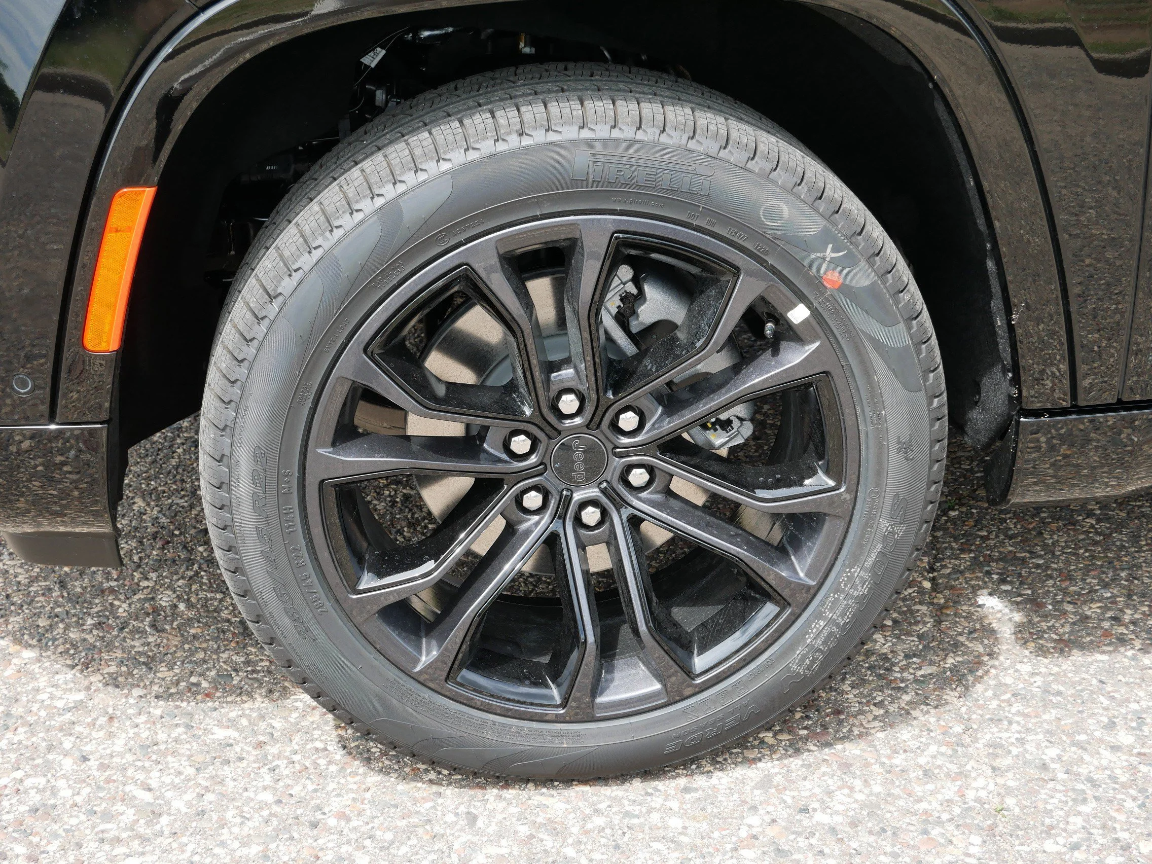 New 2026 High Gloss Black Exterior Paint Jeep Summit Obsidian image 5