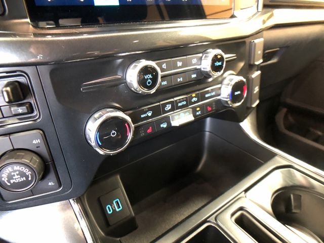Used 2023 Black Metallic Ford XLT image 18