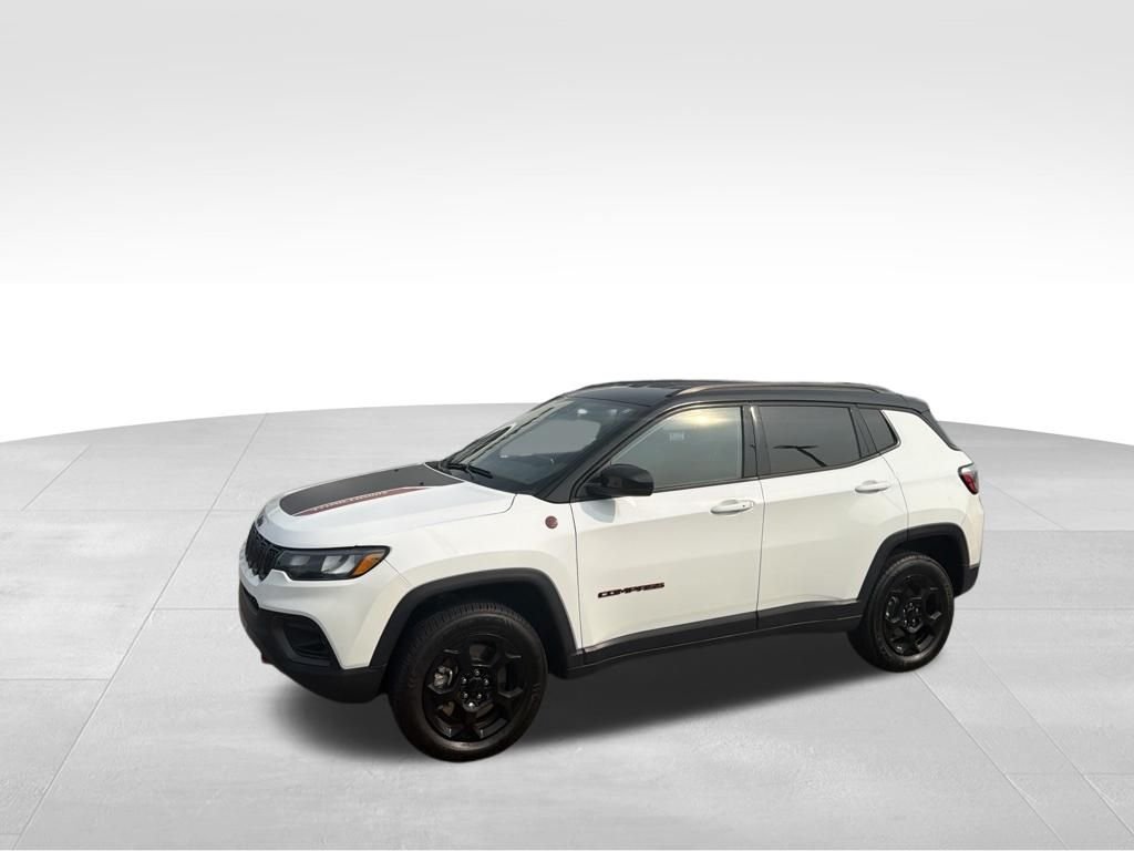 Used 2024 White Jeep Trailhawk image 2