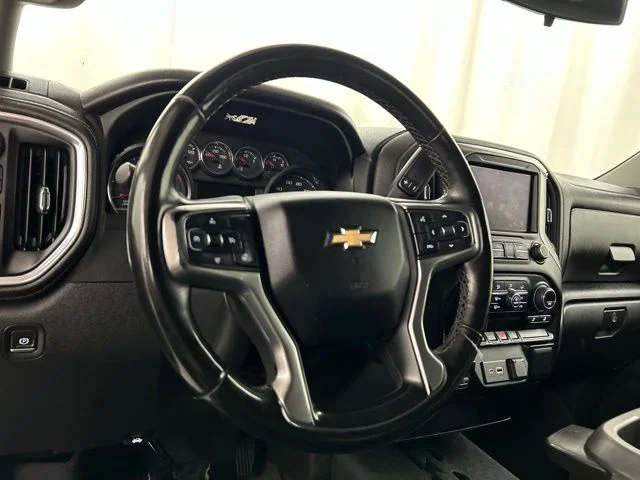 Used 2023 White Chevrolet LT image 7