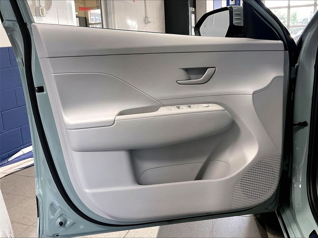 Used 2024 Green Hyundai SEL image 9
