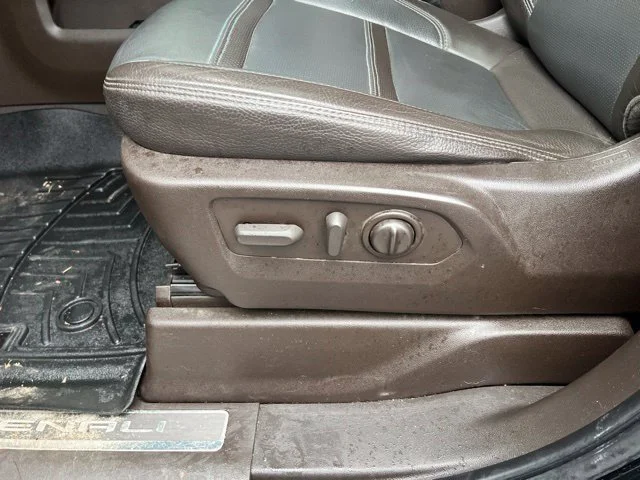 Used 2022 ONYX BLACK GMC Denali image 13
