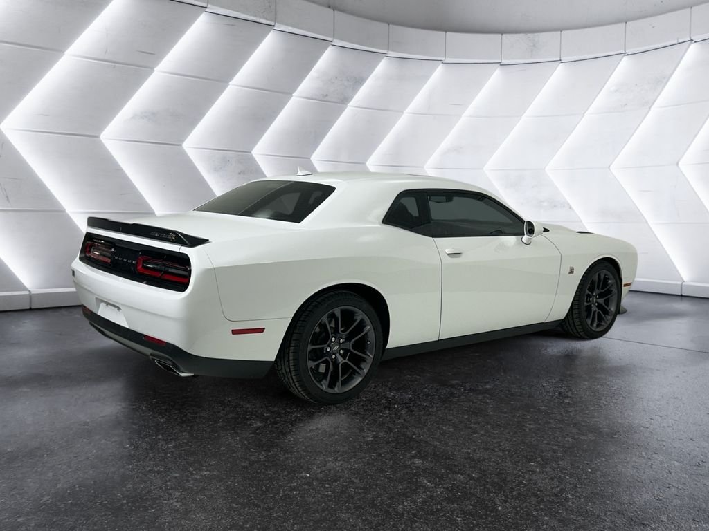 Used 2023 White Dodge R/T Scat Pack image 4