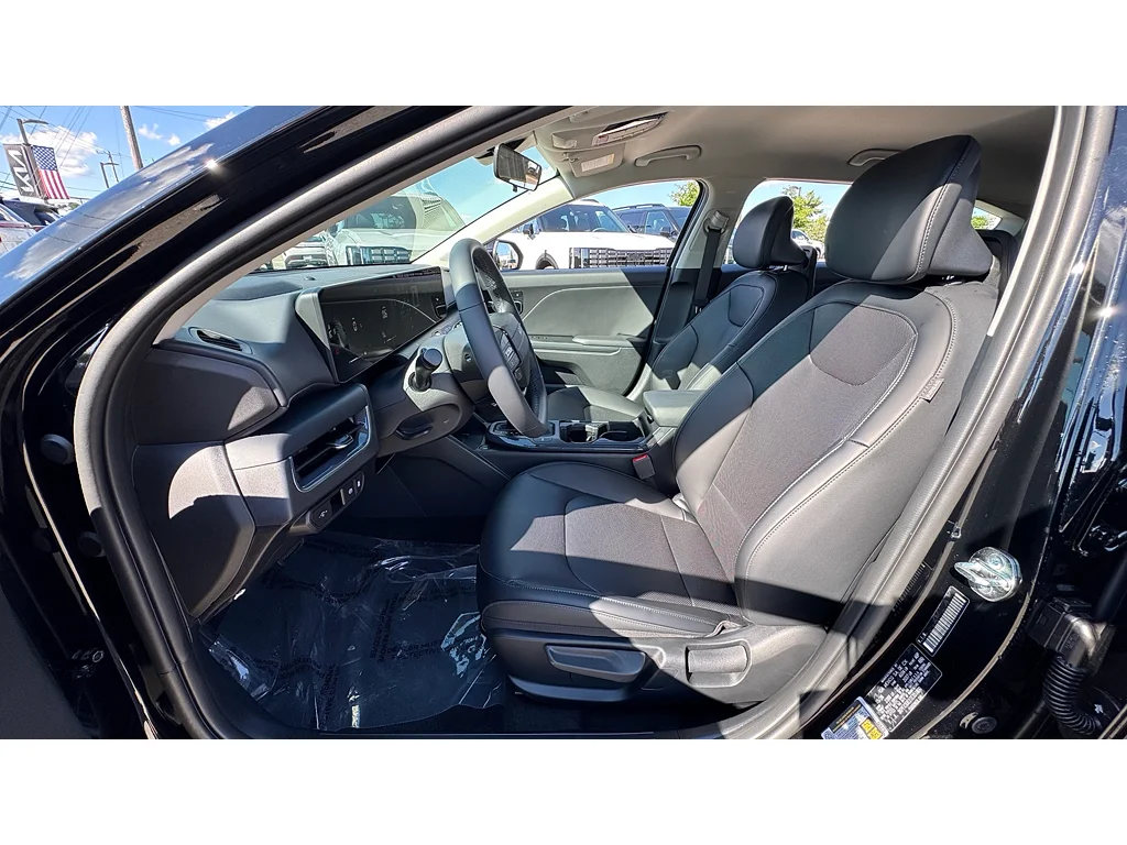 New 2026 Aurora Black Pearl Kia EX image 9