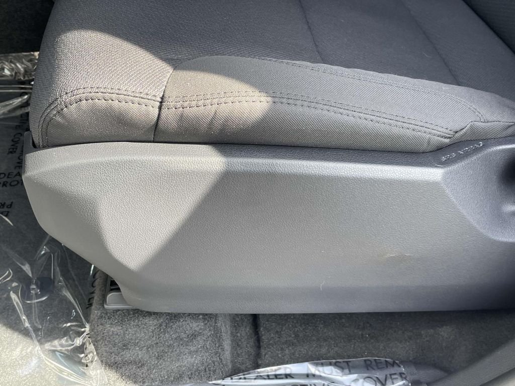 2025 Toyota Tundra SR5 - Photo 26