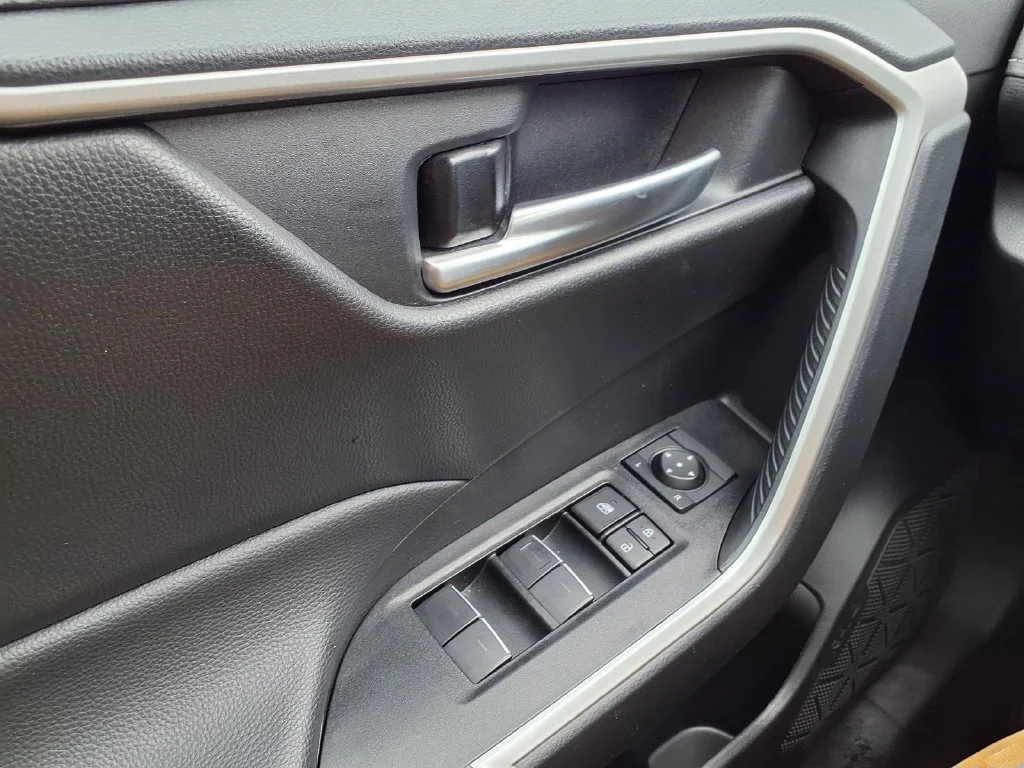 Certified Used 2025 Silver Toyota XLE image 18