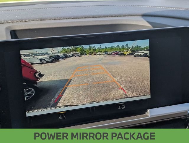 Used 2025 White Chevrolet LT image 22