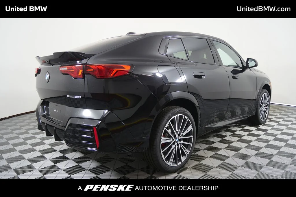 New 2026 Black Sapphire Metallic BMW xDrive28i image 3