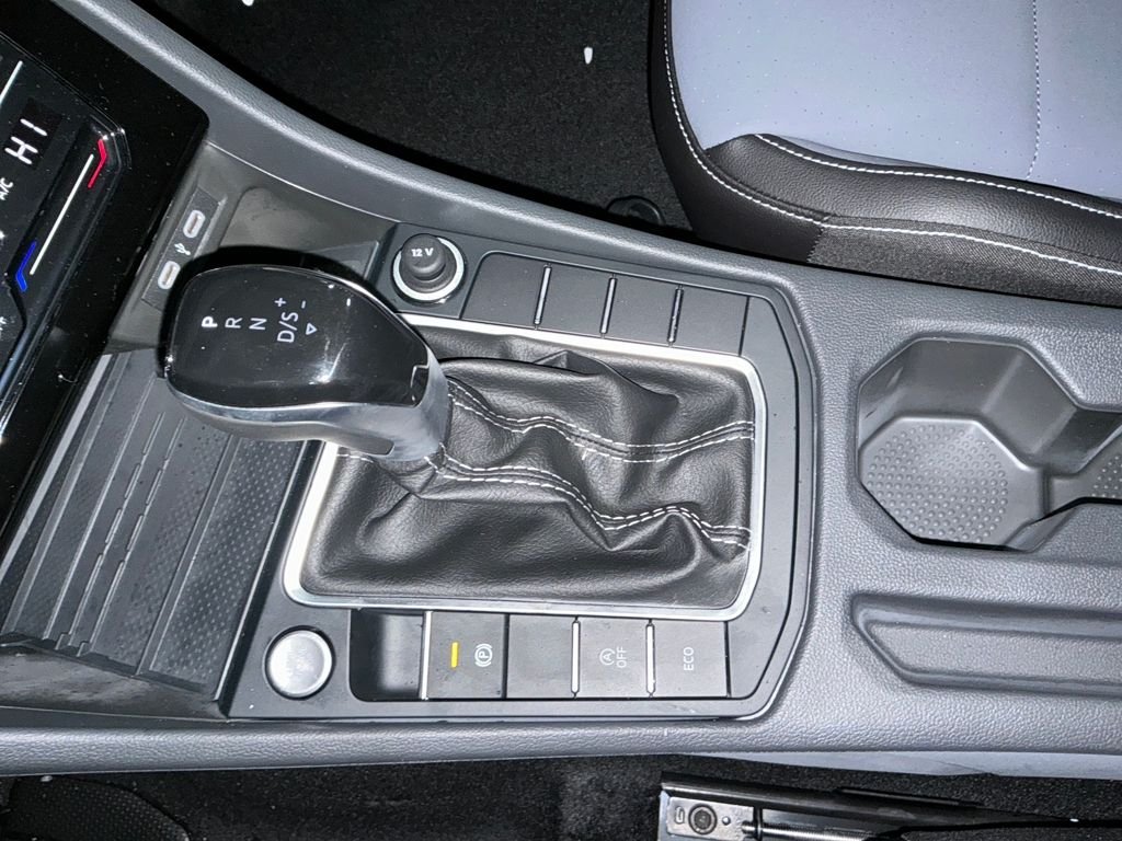 New 2026 White Volkswagen 1.5T SE image 18