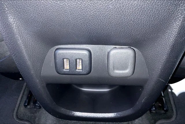 Used 2017 Silver GMC SLE1 image 25