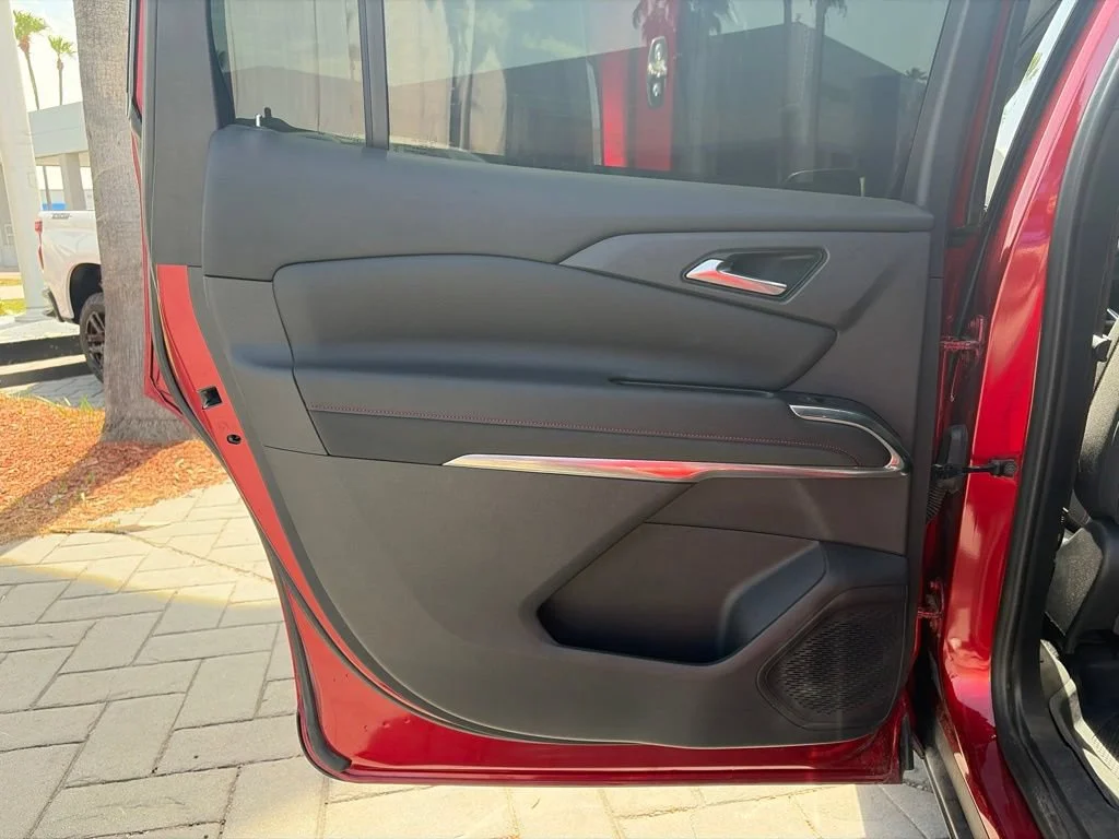 Used 2024 Radiant Red Tintcoat Chevrolet Z71 image 20