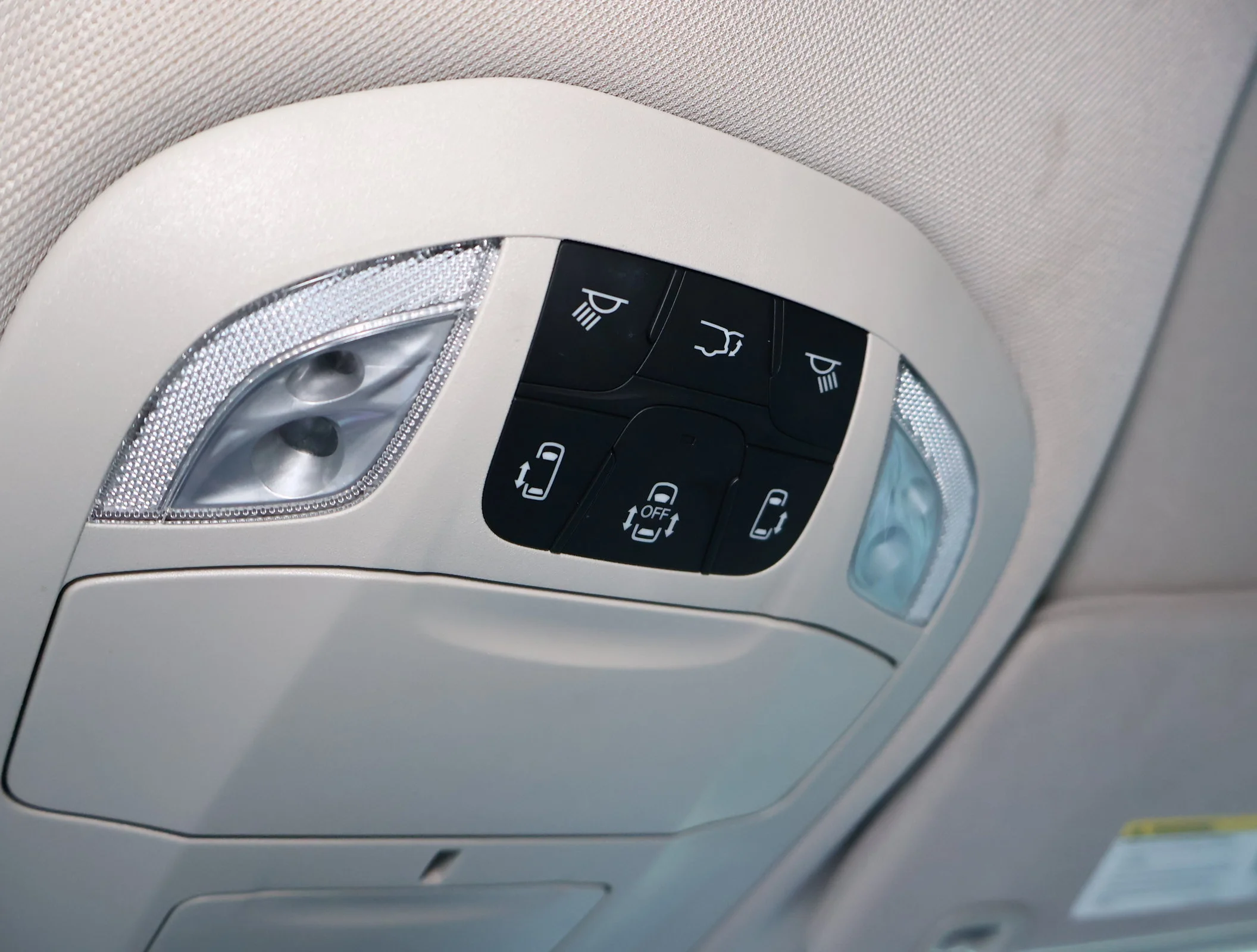 Used 2024 Silver Mist Cle Chrysler Touring L image 22