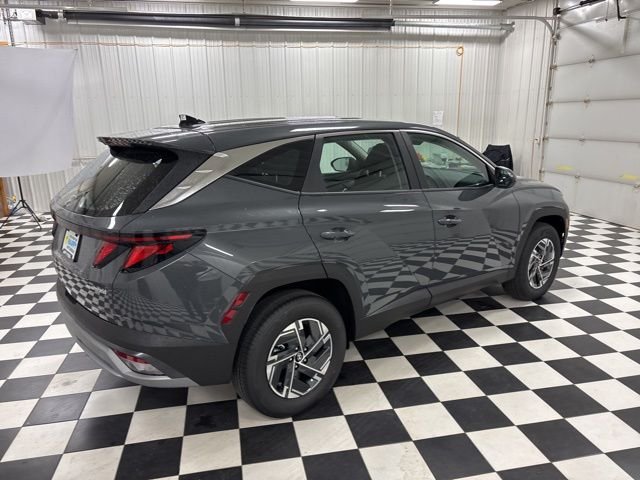 Certified Used 2026 Gray Hyundai Blue SE image 3