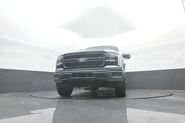 New 2026 Gray Ford Lariat image 38
