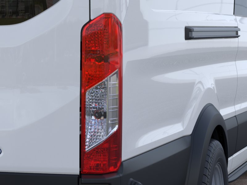 New 2026 Oxford White Ford Cargo Van image 21