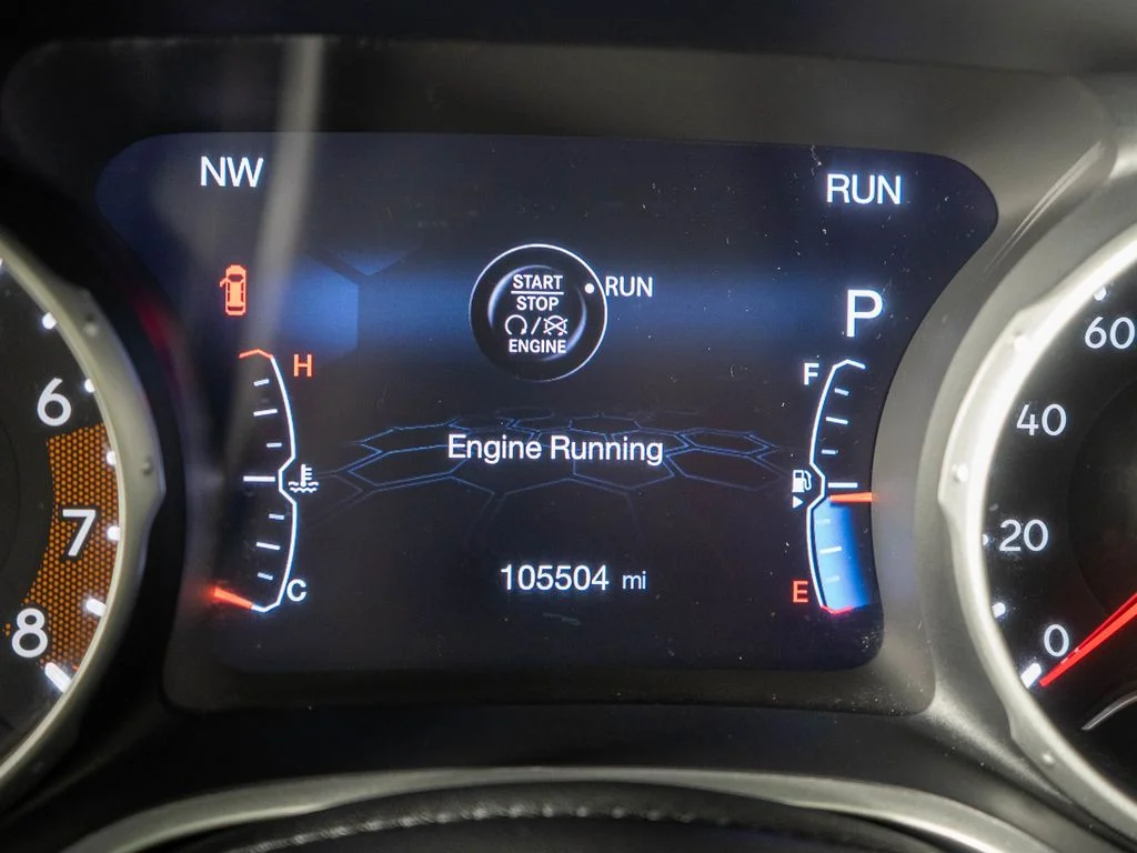Used 2018 Black Jeep Latitude image 17