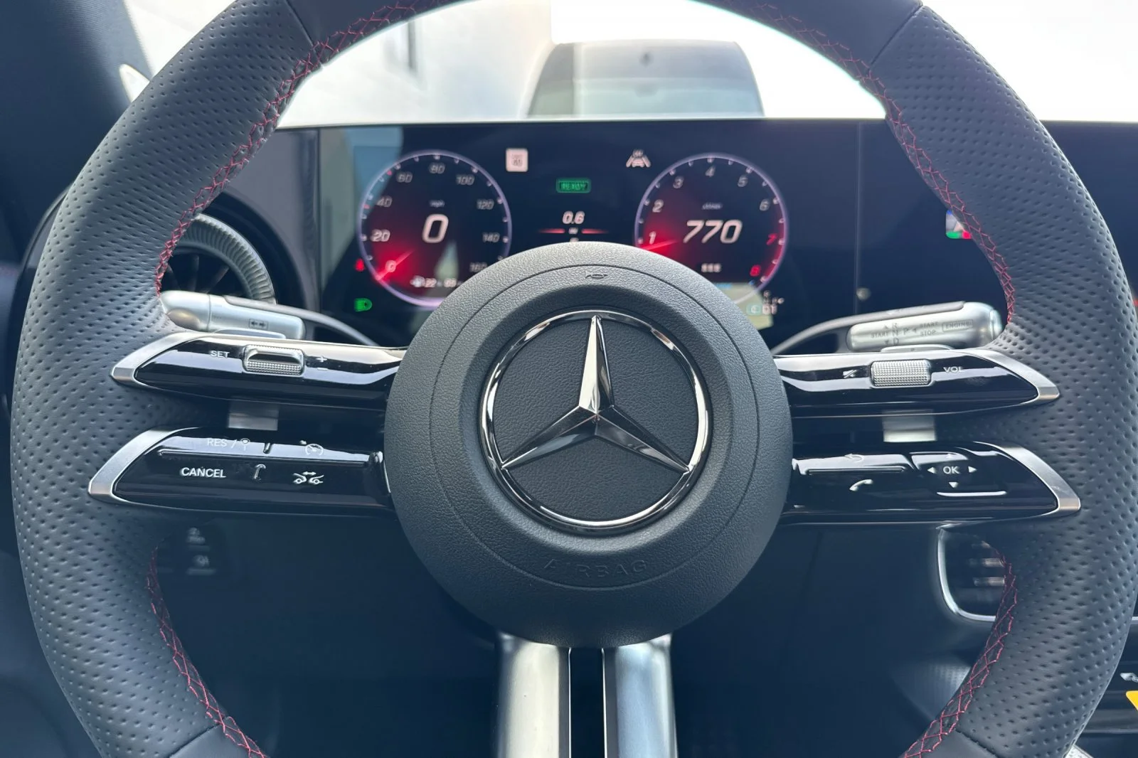 New 2027 Liquid Crystal Green Mercedes-Benz  image 18