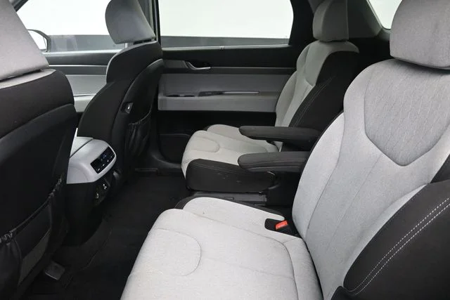 Used 2021 White Hyundai SEL image 17