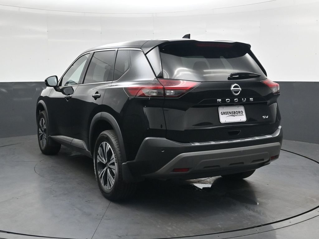 Used 2022 Black Nissan SV image 8