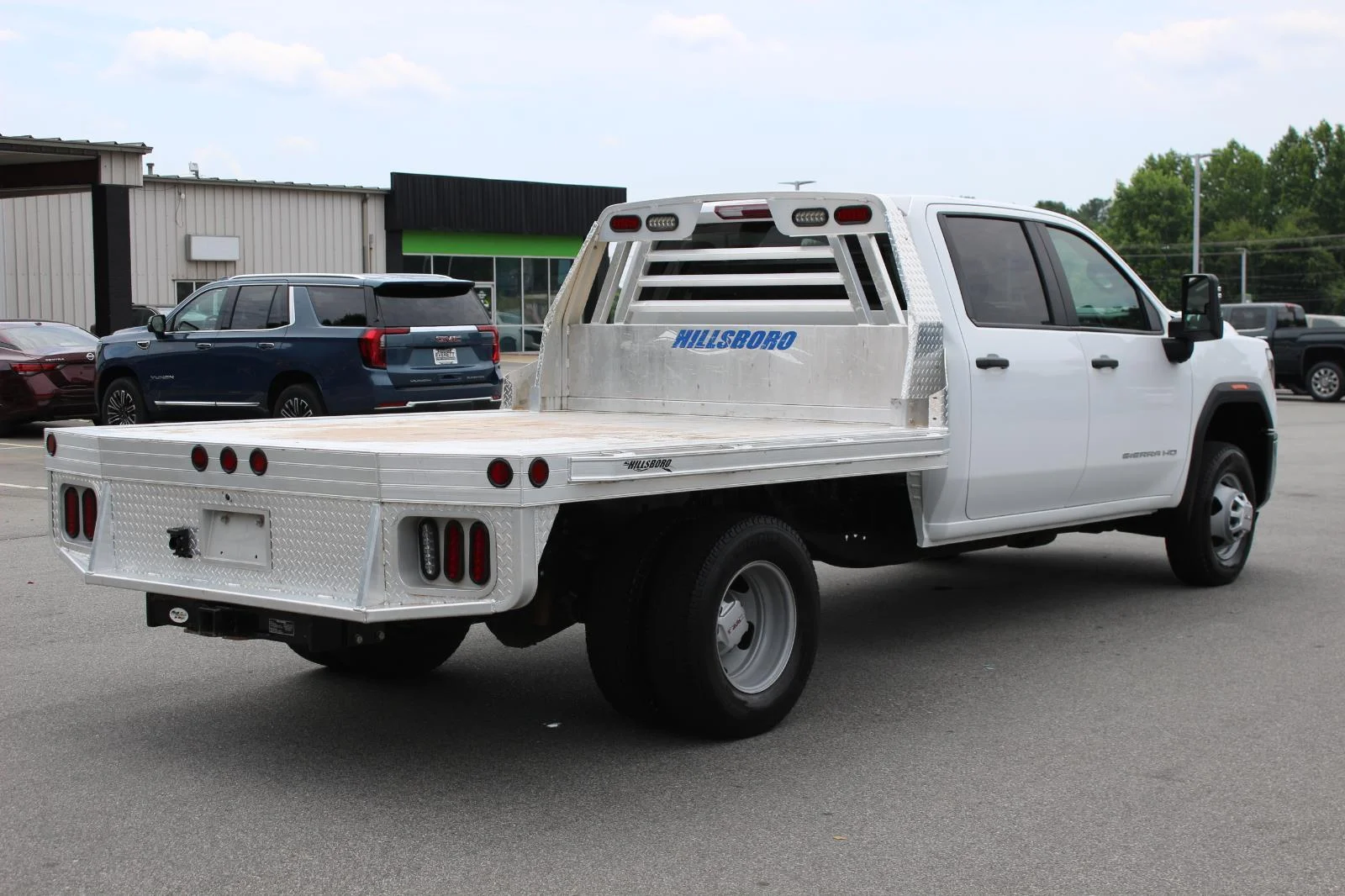 Used 2025 Summit White GMC Pro image 7
