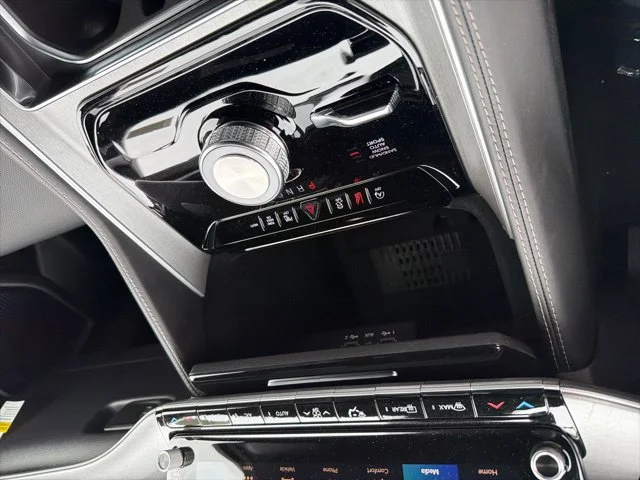 New 2026 White Jeep Limited Altitude image 18