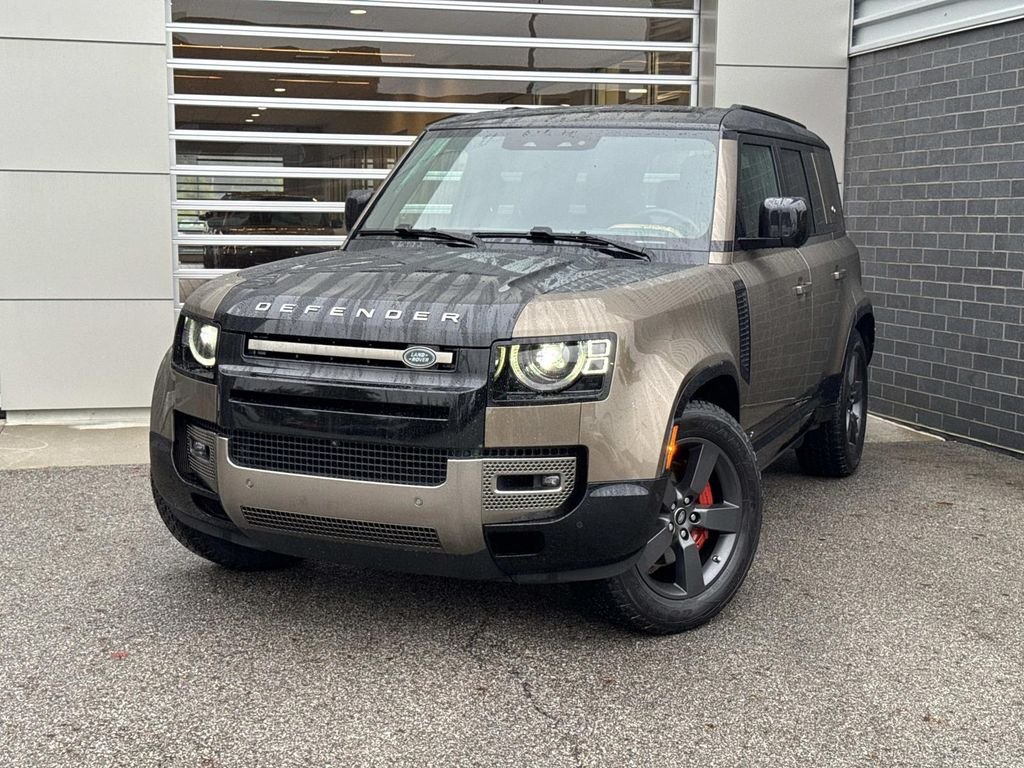 Used 2021  Land Rover X image 1