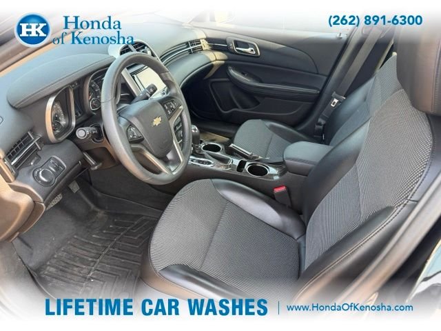 Used 2014 Black Granite Metallic Chevrolet LT image 5