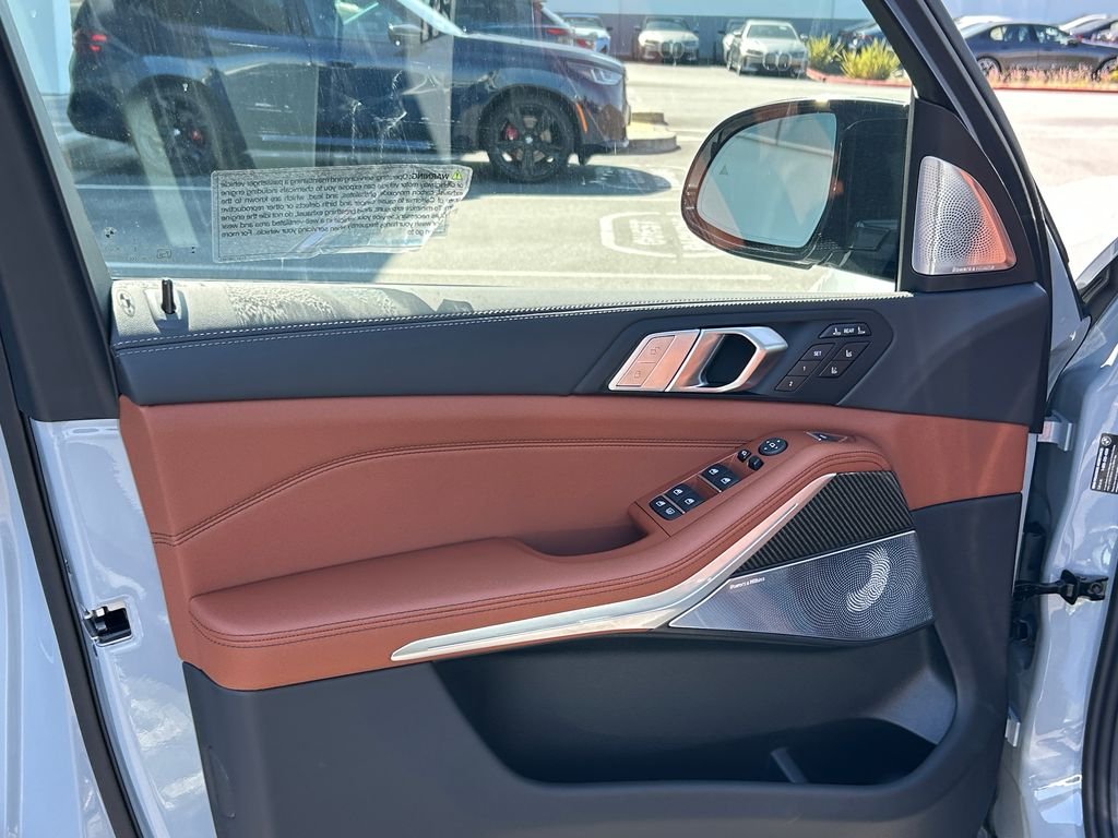 New 2027 Brooklyn Grey Metallic BMW M60i image 11