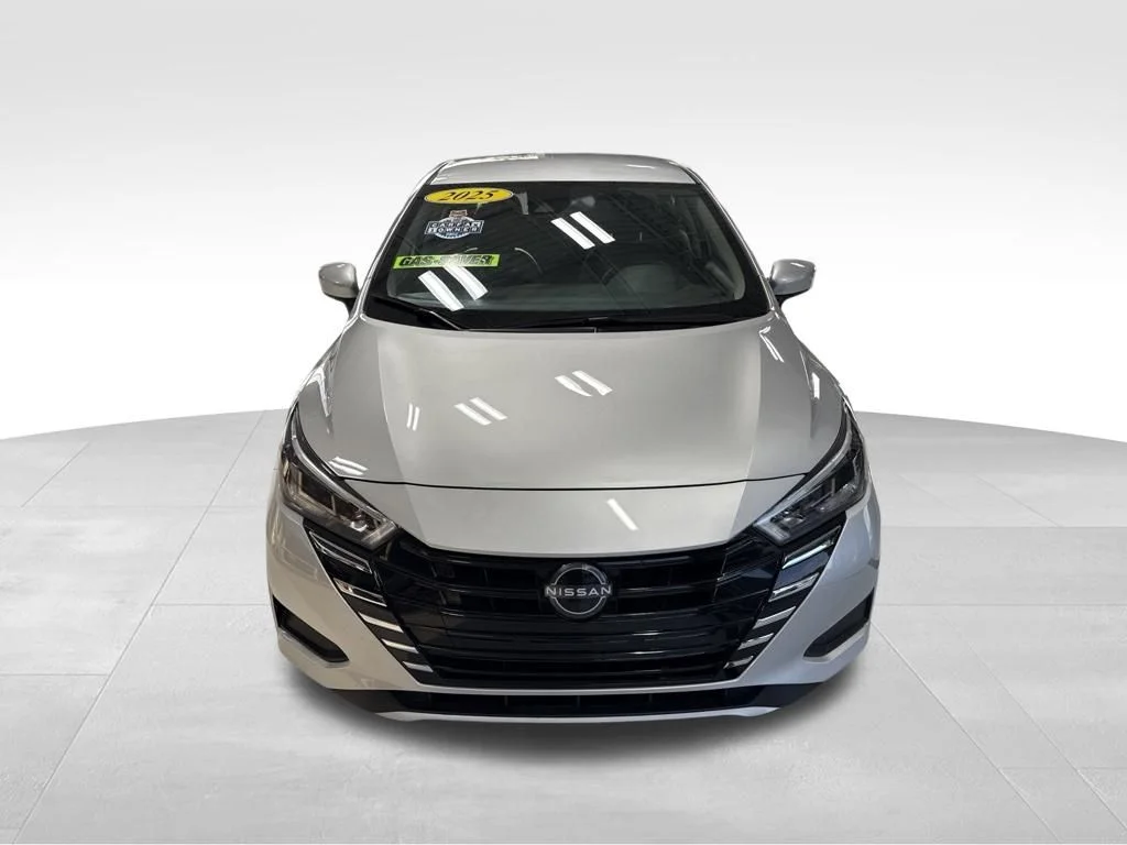 Used 2025 Silver Nissan 1.6 SV image 14