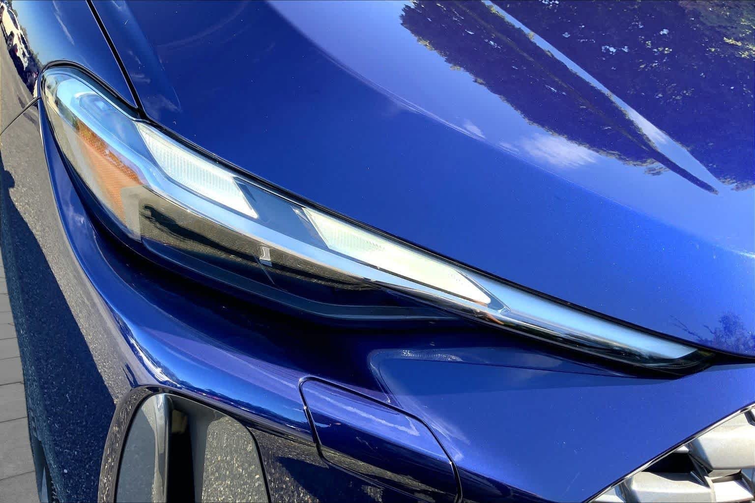 Used 2025 Navarra Blue Metallic Audi Premium image 27