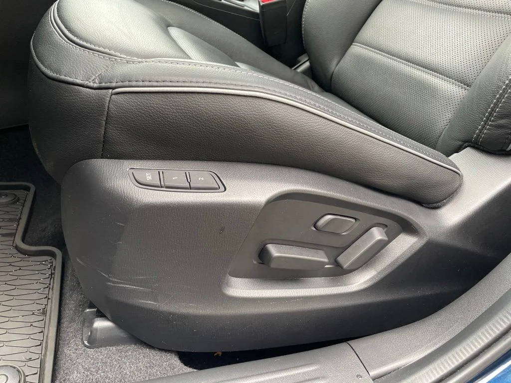 Used 2025 Crystal Blue Mazda 2.5 S Preferred Package image 13