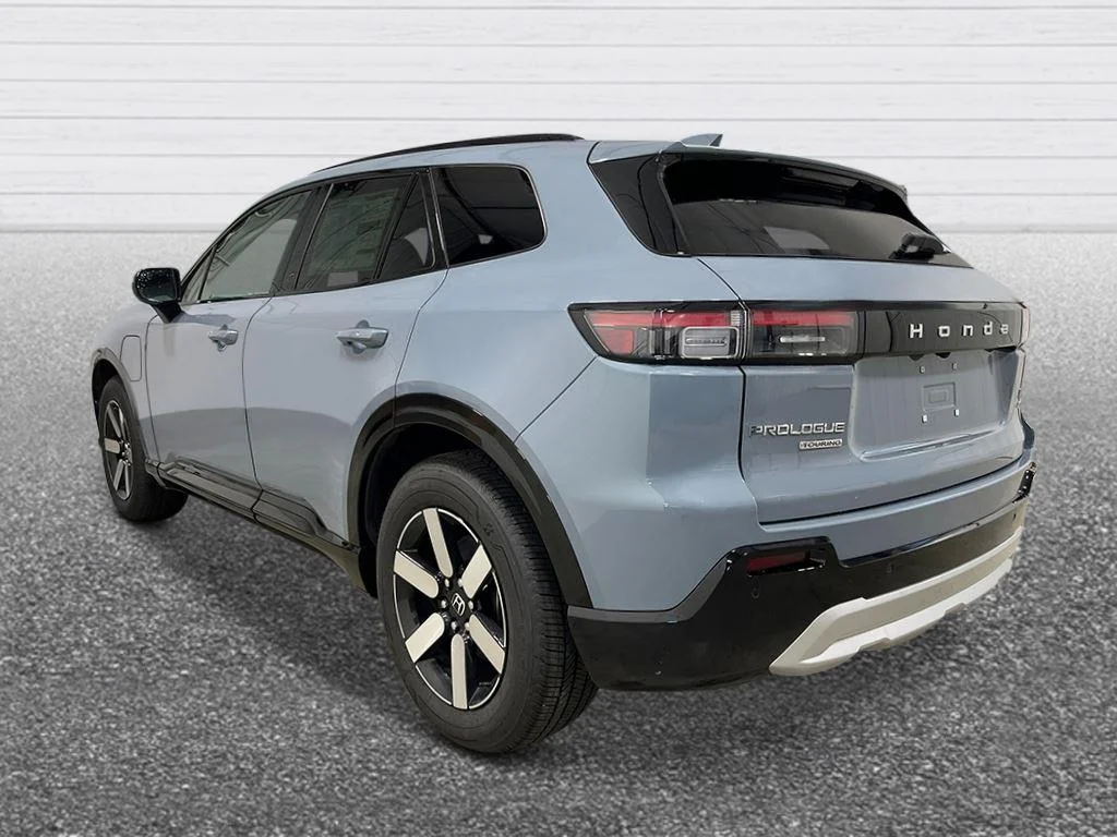 New 2026 Sonic Gray Pearl Honda Touring image 3