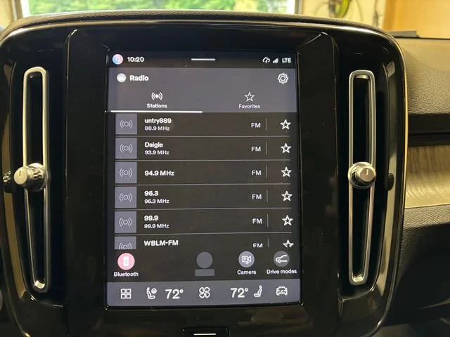 Used 2023 Black Volvo B5 Plus Dark Theme image 18