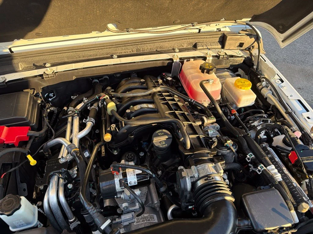Used 2023 White Jeep Sport S image 13