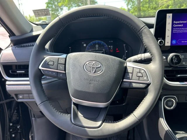 New 2026 Midnight Black Toyota XLE image 22
