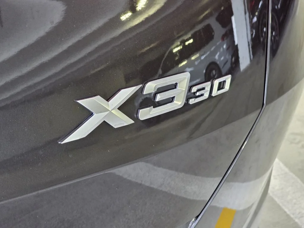New 2026 Dark Graphite Metallic BMW 30 xDrive image 6