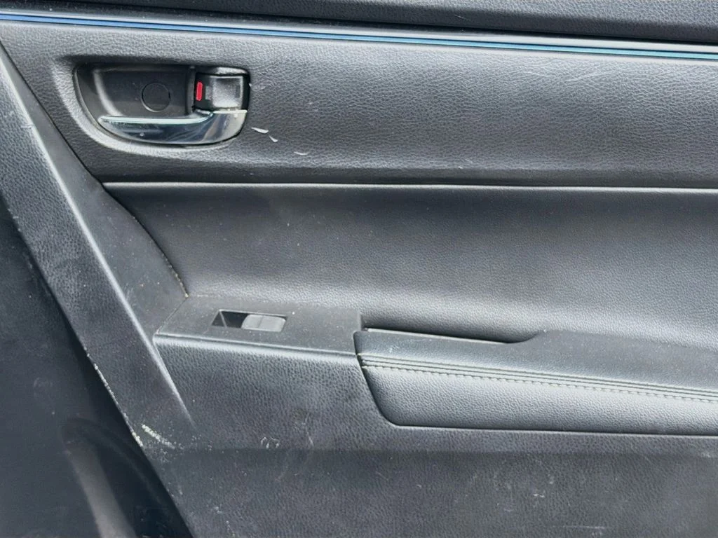 Used 2017 Slate Metallic Toyota L image 32