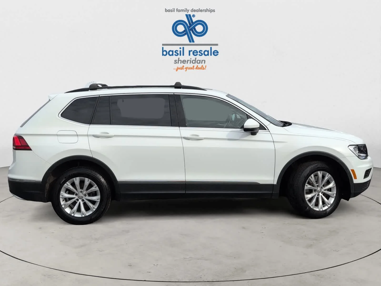 2018 Volkswagen Tiguan SE - Photo 11