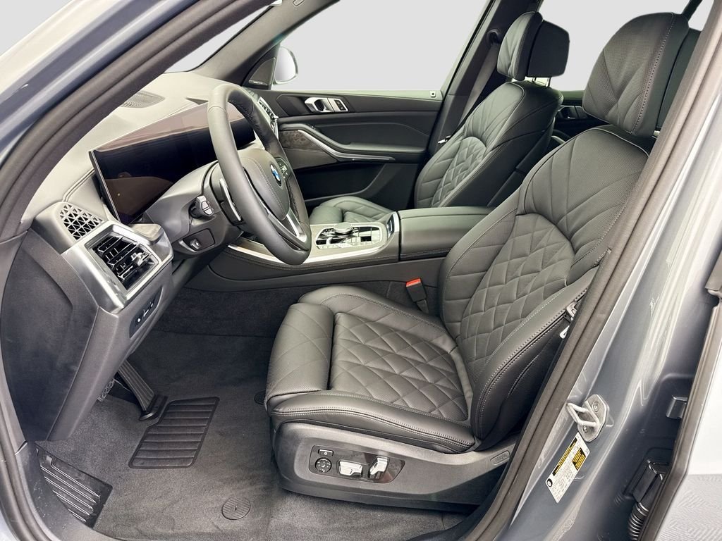 Used 2026 Gray Metallic BMW sDrive40i image 19